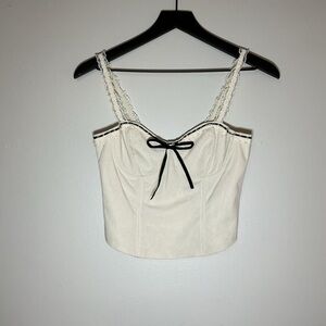 Chic Cream Lace-Trimmed Women's Tank Top